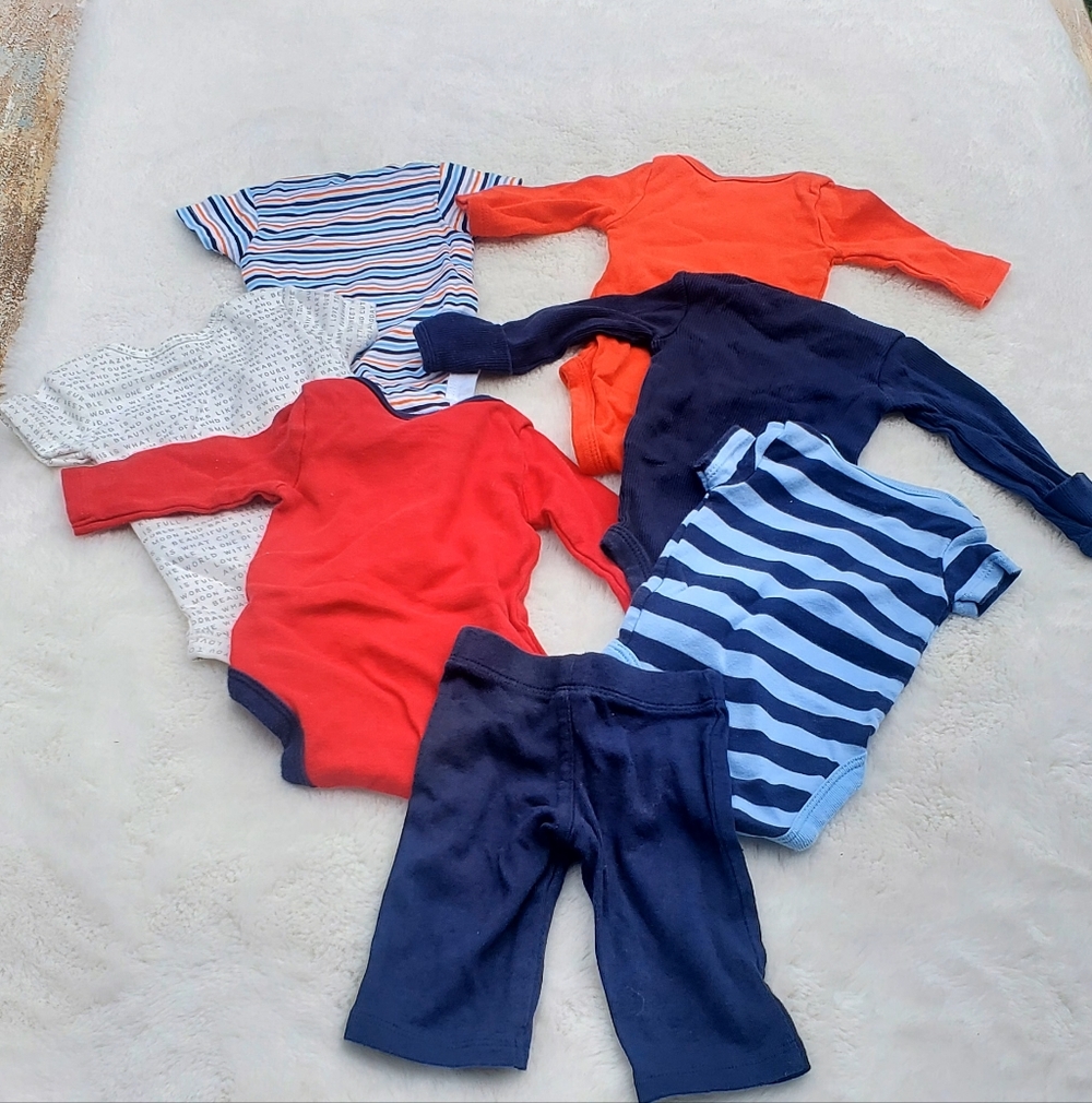 Baby Boy Newborn Onesie and Pants Set - Picture 2 of 7